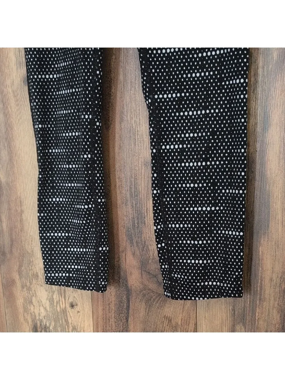 Nike Patterned Crop Yoga Leggings S                  M205